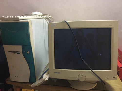 破电脑.jpg